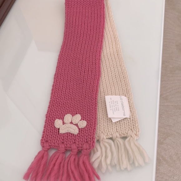 Set of 2 Paw print scarves - Picture 4 of 11